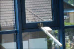 Okna oddymiające - napęd w miejscu klamki